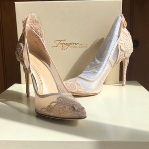 OPHELIA- Vince Camuto lace pumps. Never worn. NIB